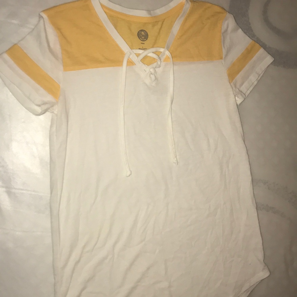 White and yellow T